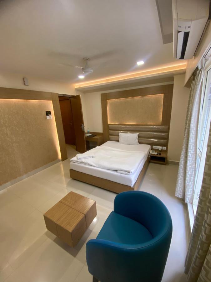 Greens - Business Class - Opposite Ripon Building *
