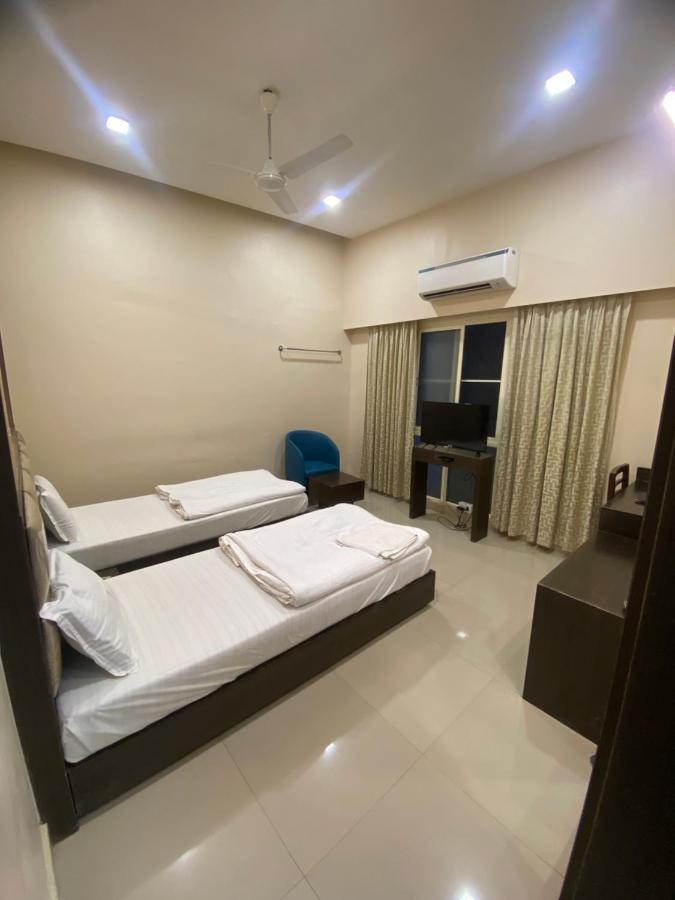 Greens - Business Class - Opposite Ripon Building * Chennai