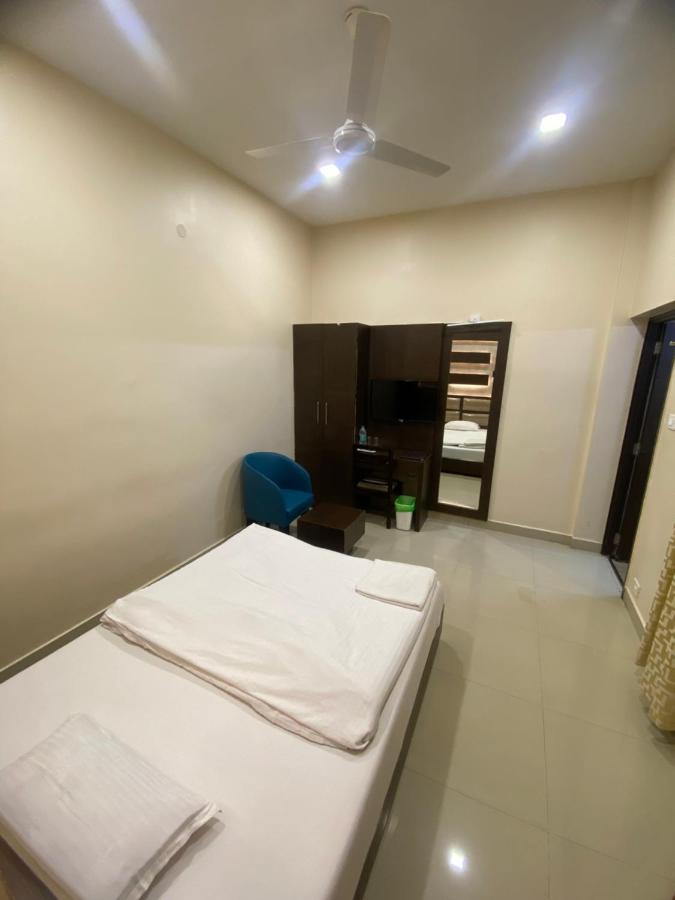 Hotel Greens - Business Class - Opposite Ripon Building Chennai