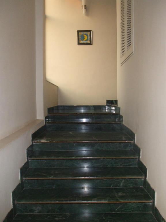 Southern Crest Hotel