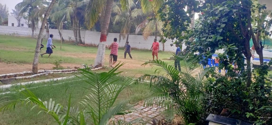 Olive - Spacious 7 Bhk Ac With 1 Acre Garden, Swimming Pool And Outdoor Games *