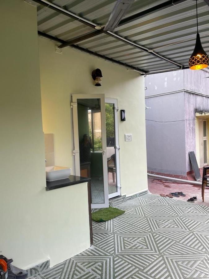 Avvairam Service G8 Apartment