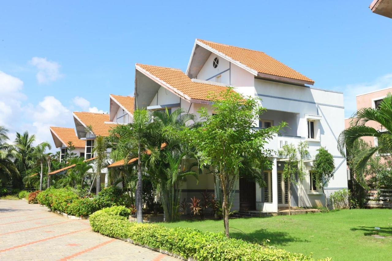 Hotel Capital O Twilight Bay 3*