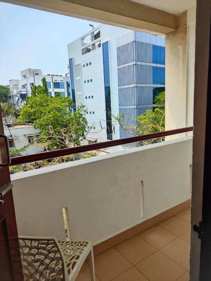 Kapsstone Homestay- &rooms Near Apollo &shankara Nethralaya Hospitals -greams Road