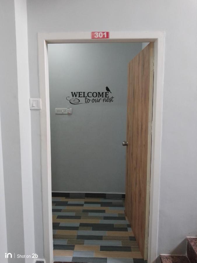 Season 4 Residences - 1bhk Furnished * Chennai
