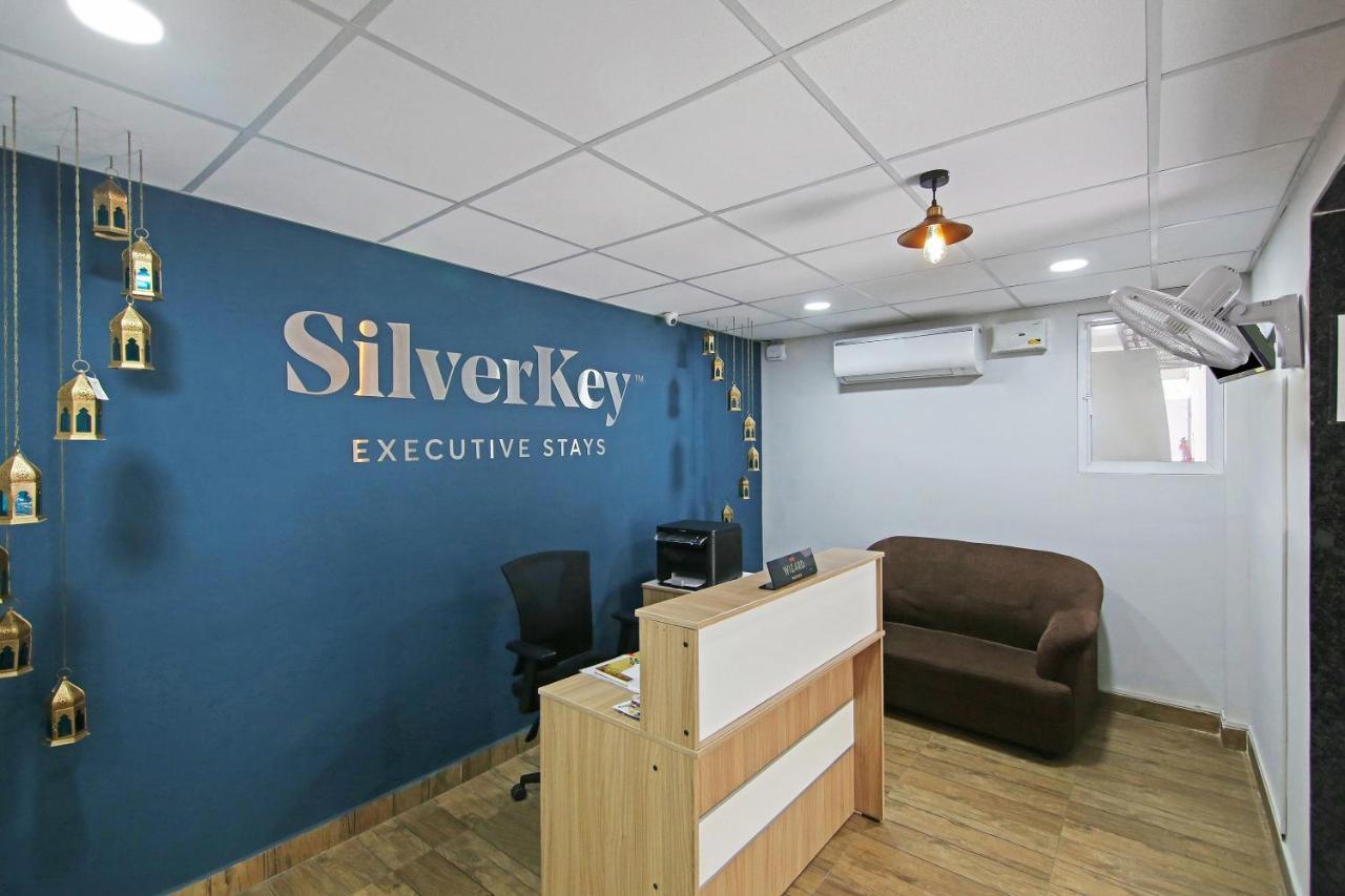 Oyo Silverkey D Square Omr