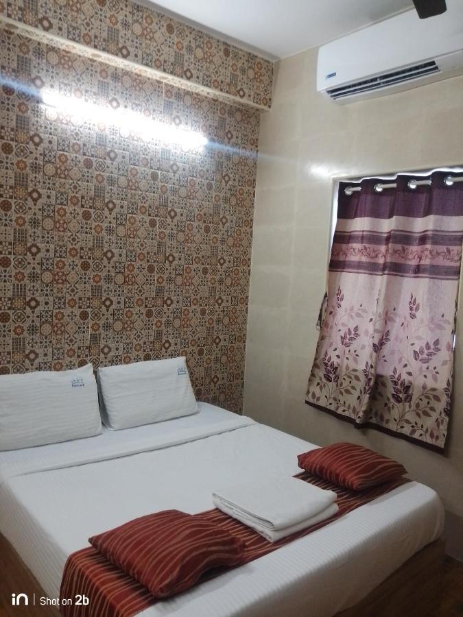 Season 4 Residences - 1bhk Furnished * Chennai