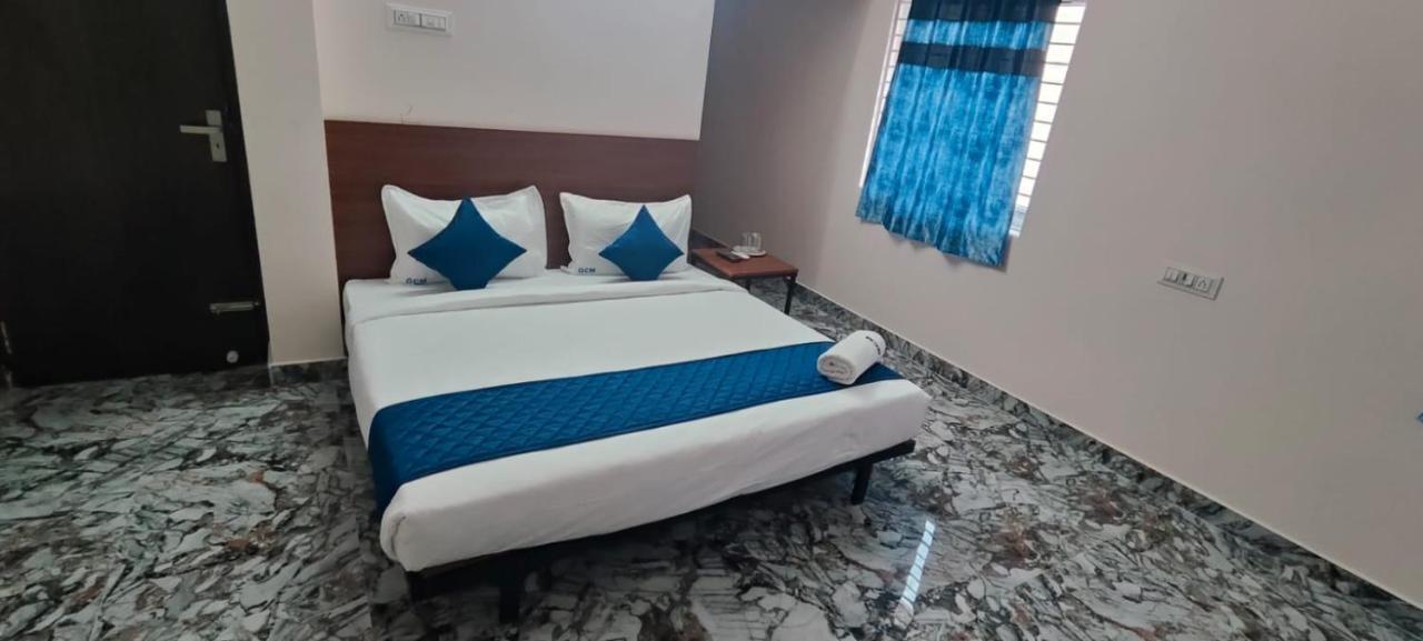 Apartment Grand Coastal Moonlight Uthandi, Ecr *