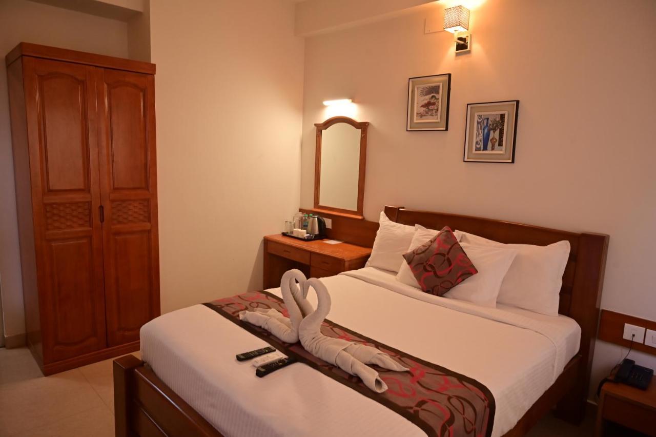 Grand Cascade Hotel