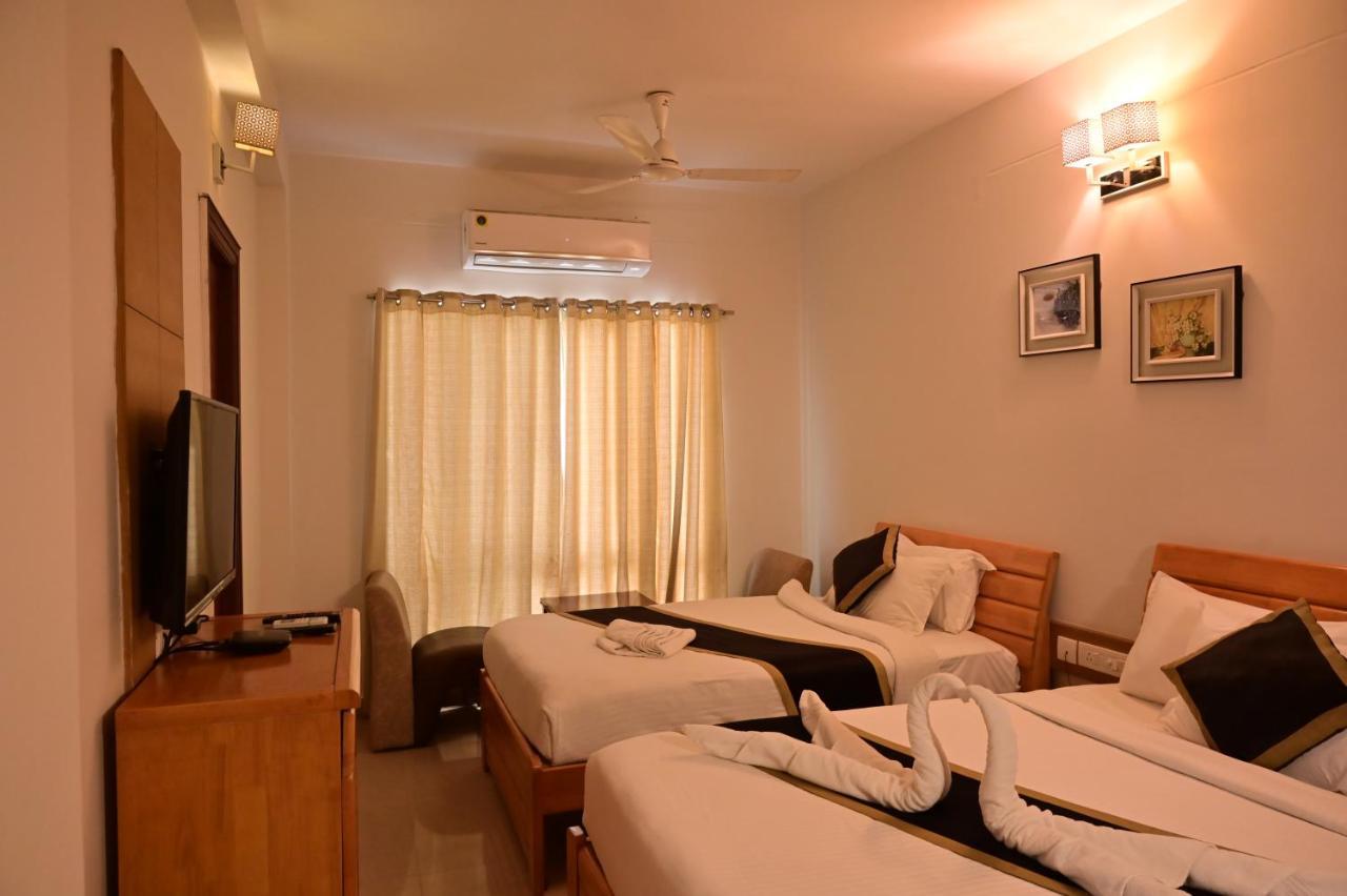 Hotel Grand Cascade 3*