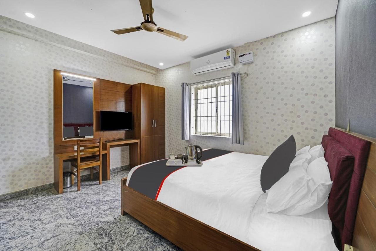 Collection O 85448 Inn14 Omr Hotel 3*