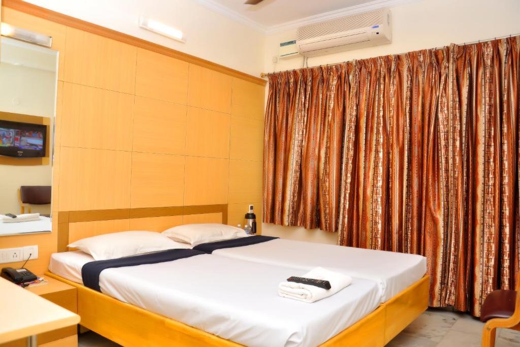 Nayagara Hotel