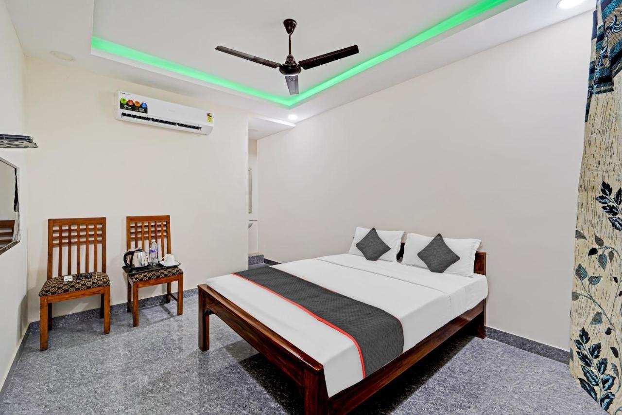 Hotel Super Townhouse 1096 Redfox Nungambakkam Near Apollo & Shankar Nethralaya Hospital 4*