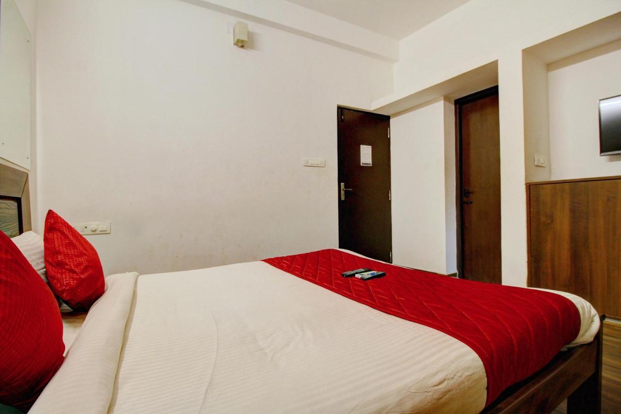 Hotel O Dakshin Stays Mogappair 3* Chennai