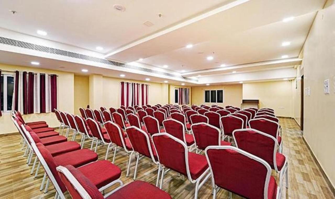 Fabhotel U T Nagar Hotel