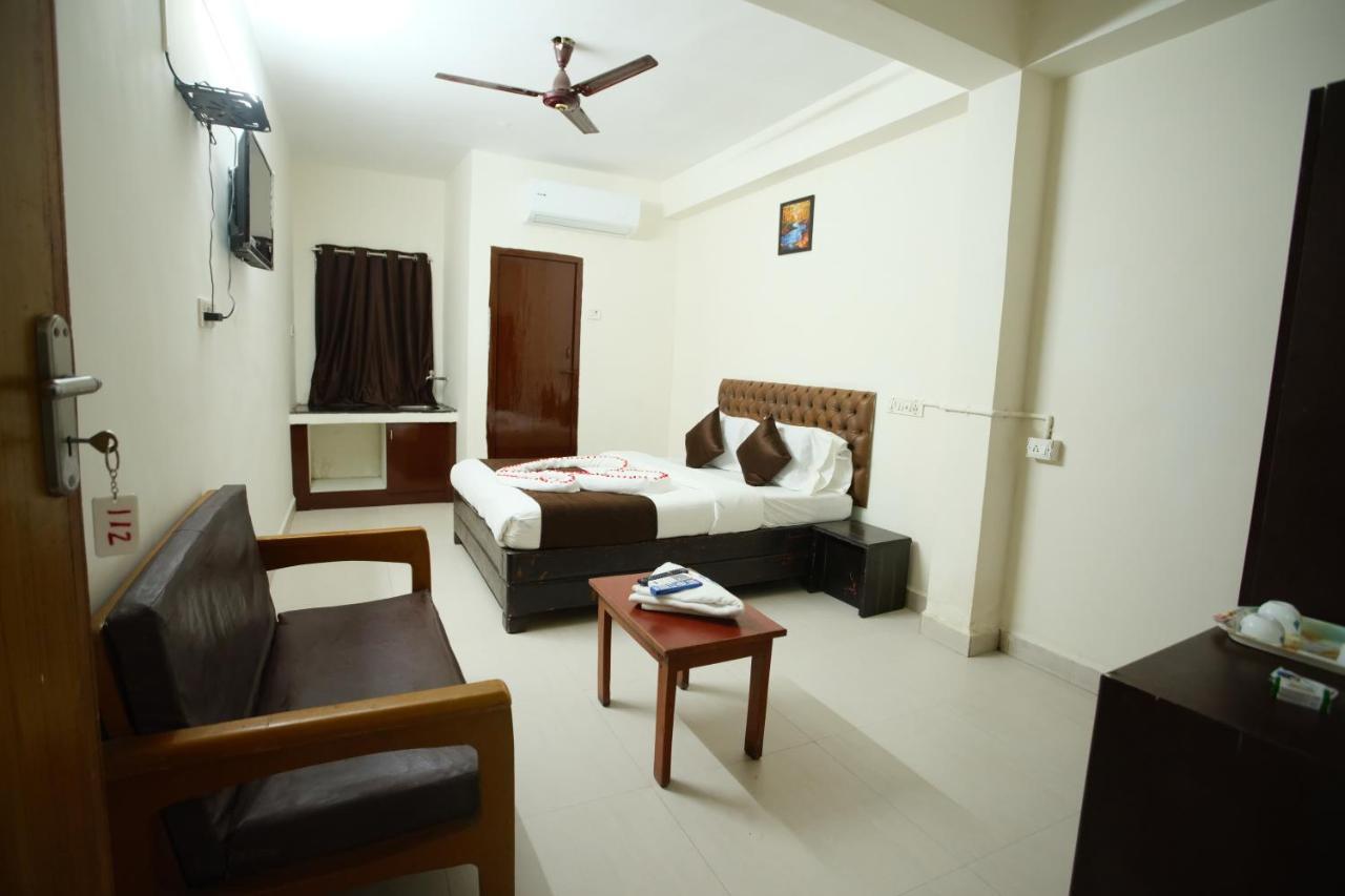 Ganesh Hotel 3*