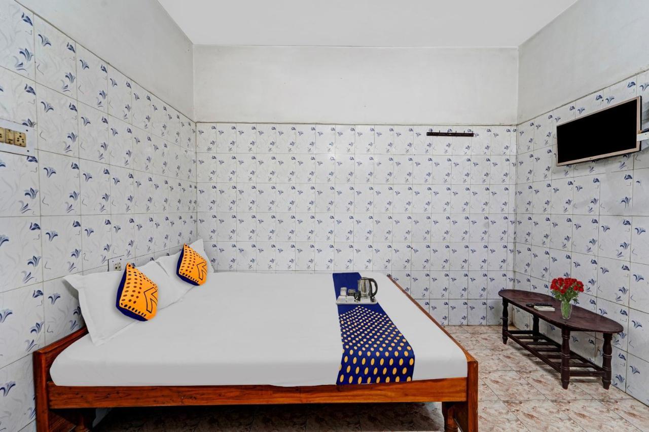 Spot On New Golden Star Near Thirumangalam Metro Station Chennai