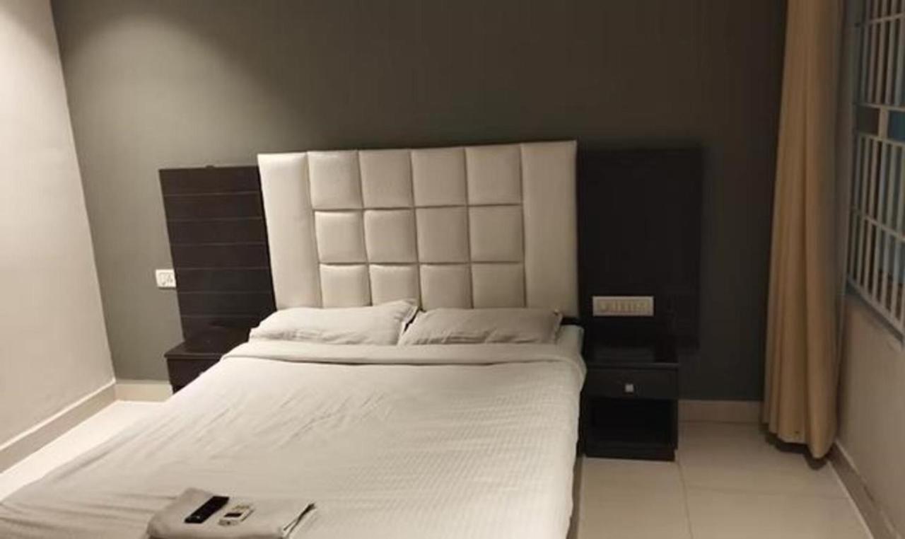 Hotel Fabhotel Sea Queen Residency