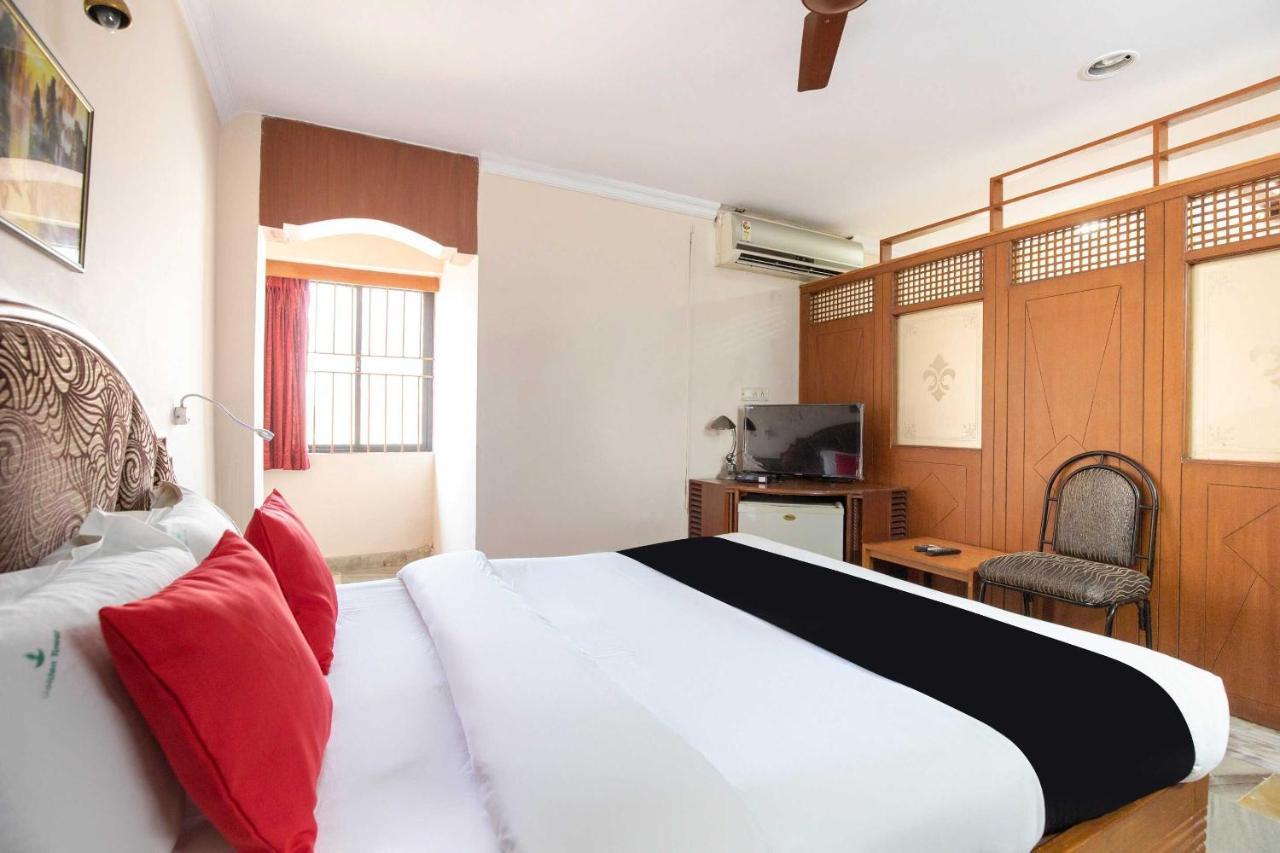 Collection O 81235 Golden Tower Hotel Chennai