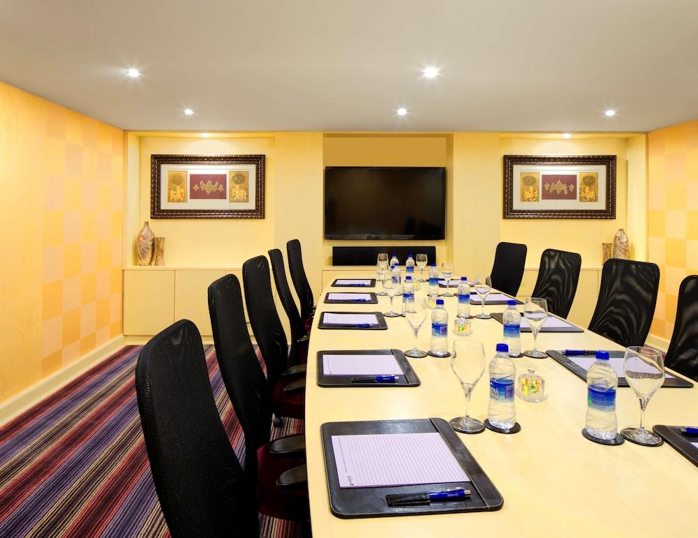 Hotel Radisson Blu & Grt Chennai