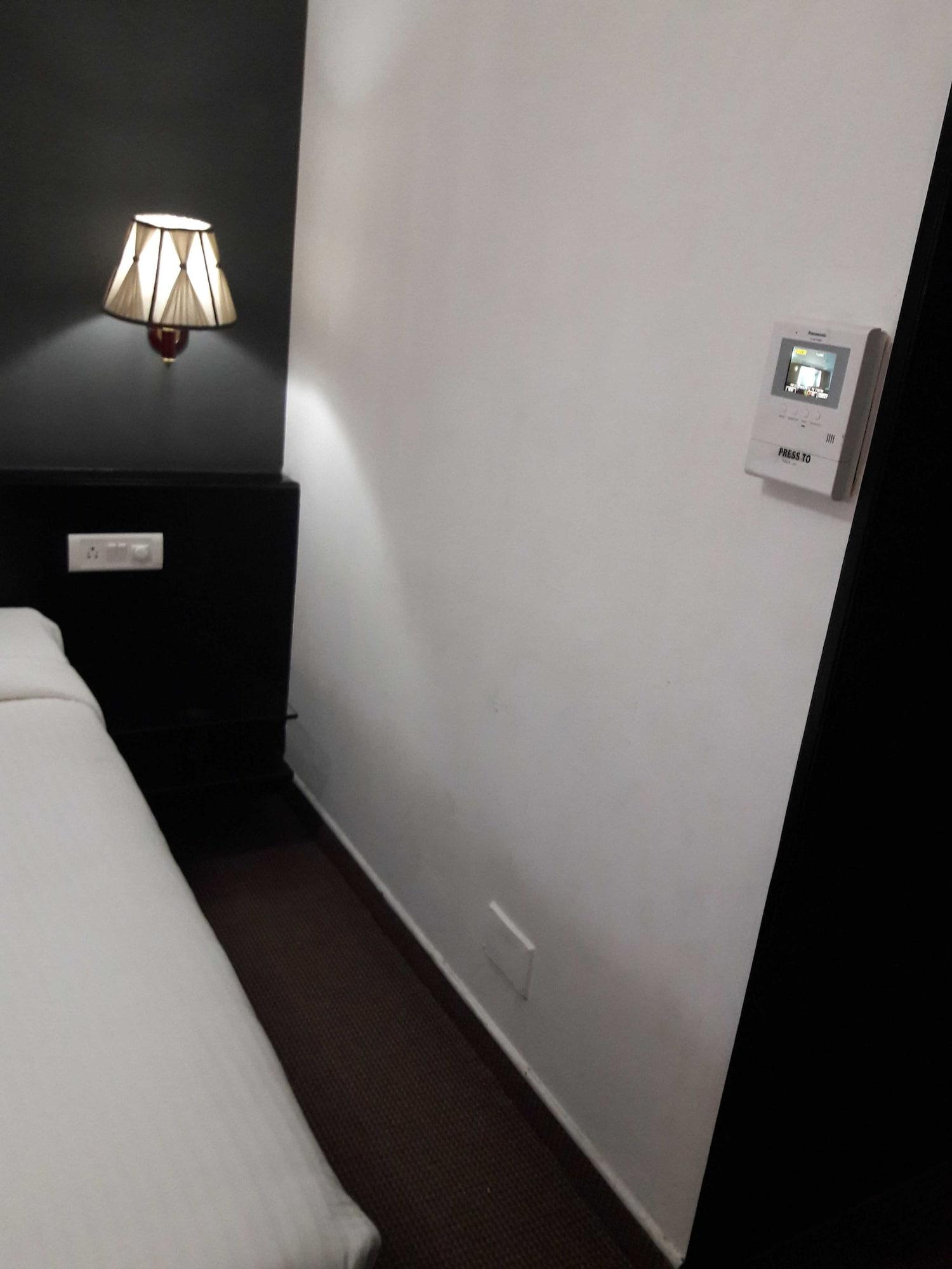 Hotel Esthell Chennai