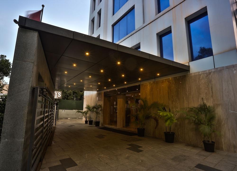 Hotel H 3*