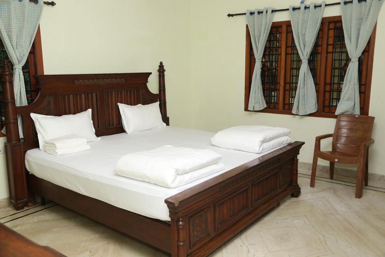 The Nest Lovely 3bhk And 1bhk Pousada *