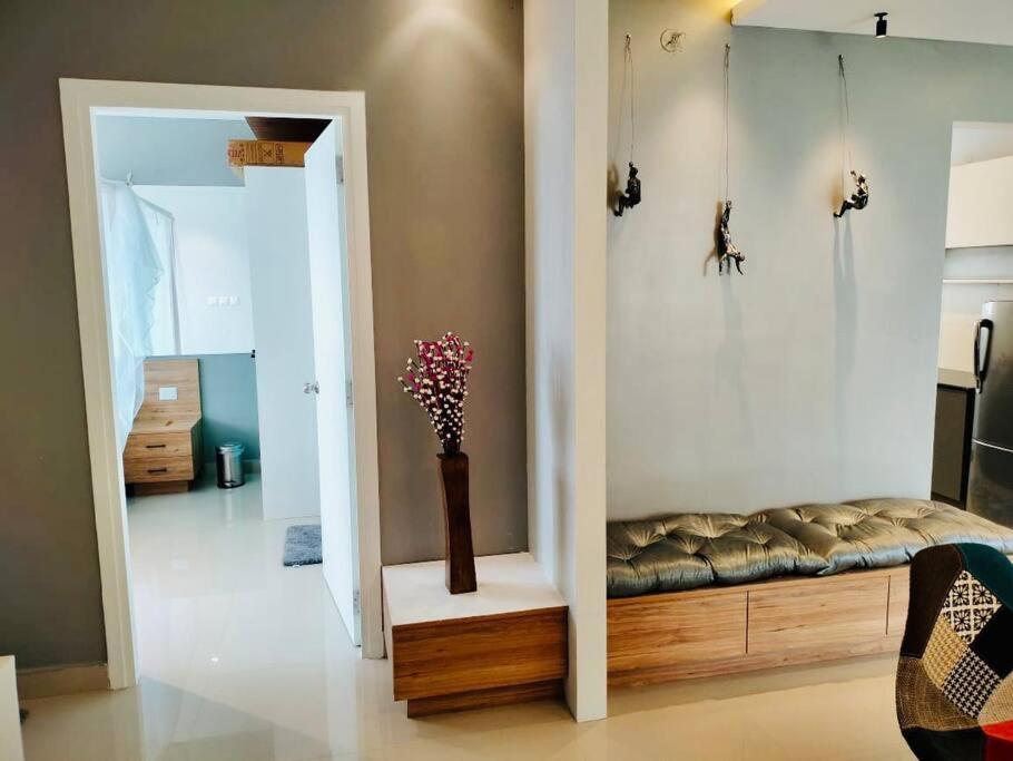 Apartment Brand New Ultra-modern Seaview In Omr!
