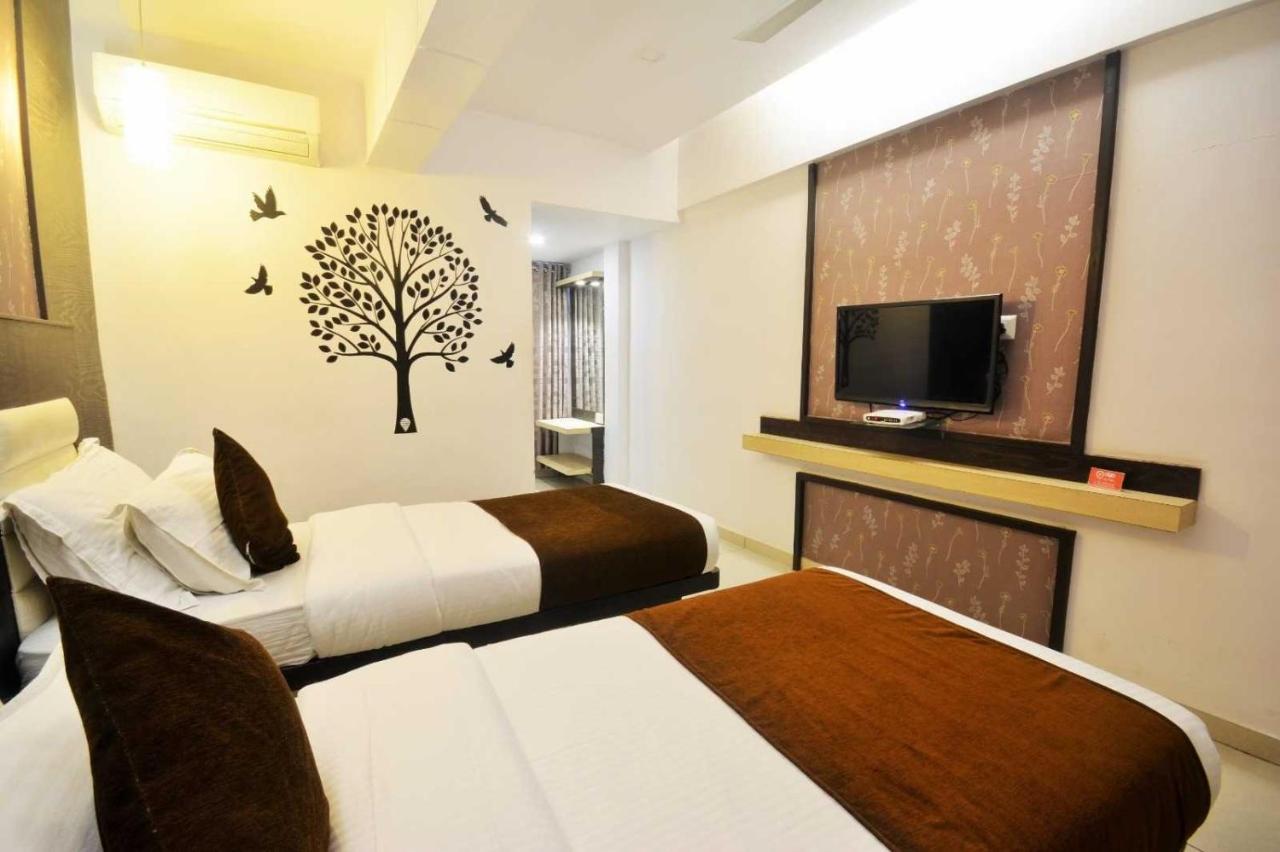 Hotel An Airport *