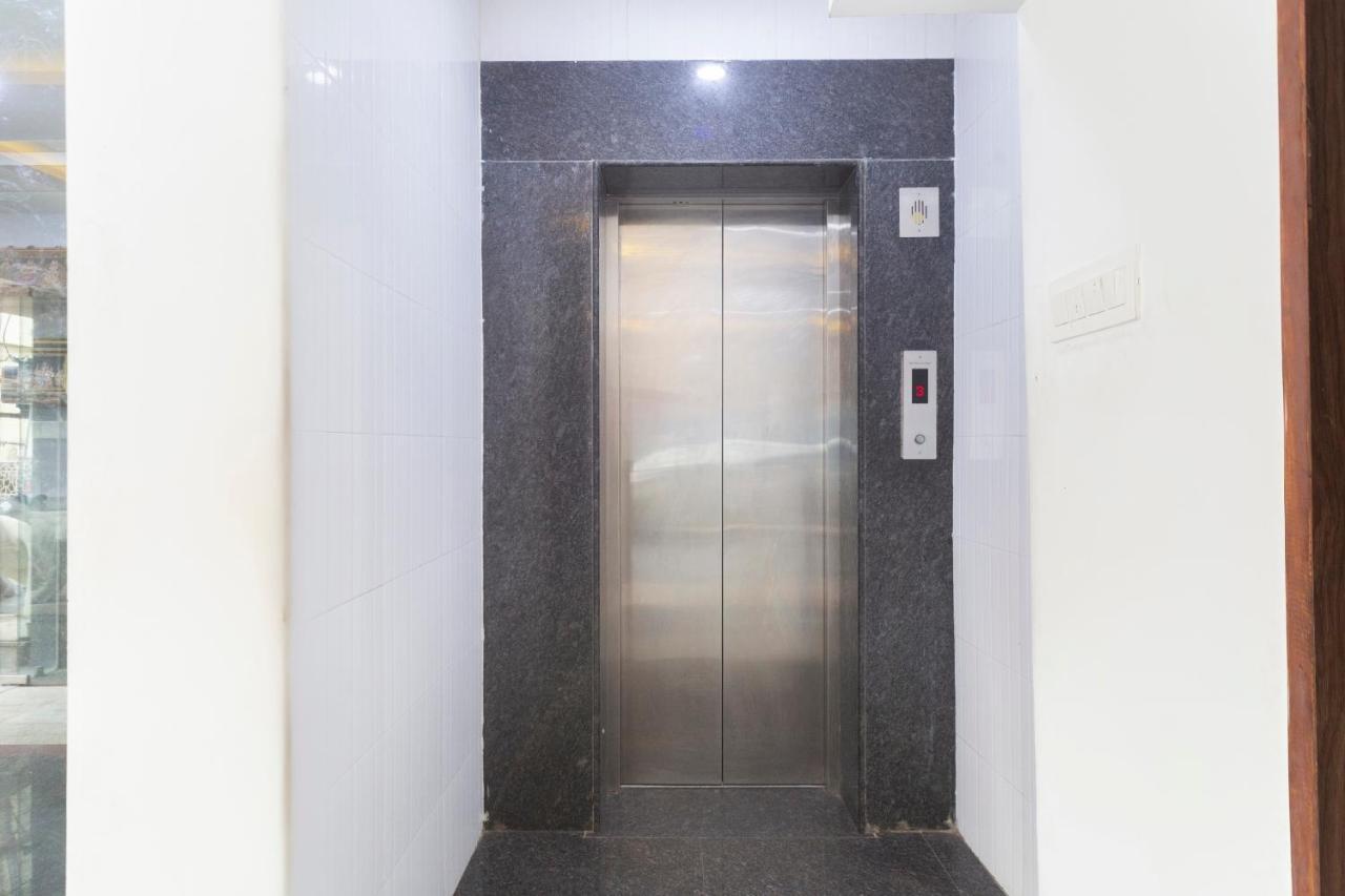Hotel Super Oyo Collection O 81169 Lloyds T Nagar