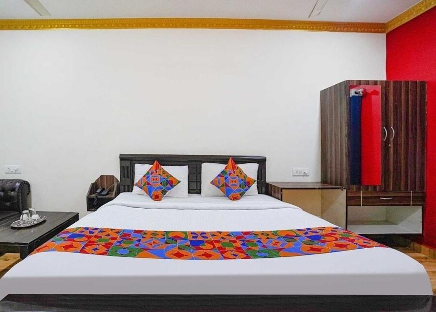 Super Oyo Collection O 81169 Lloyds T Nagar 3* Chennai