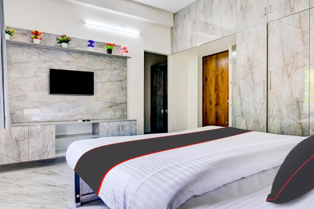 Collection O 81131 Gardenia Hotel 3*