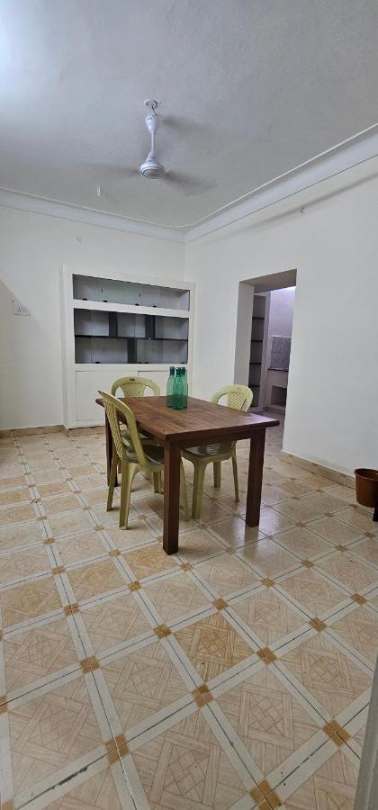 - Ac 3 Bhk Near Alrport * Chennai