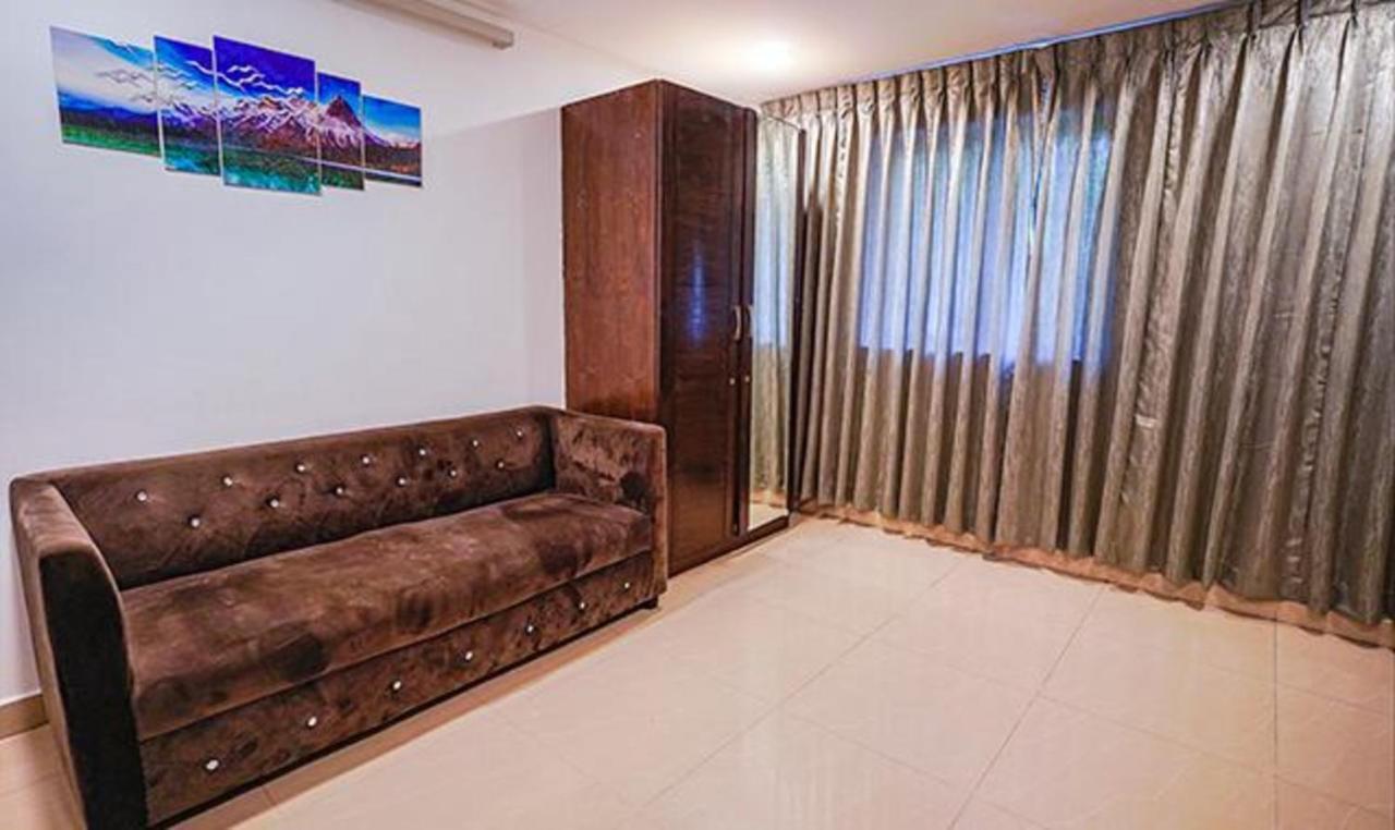Fabhotel Earth - Nr Phoenix Marketcity Chennai Hotel