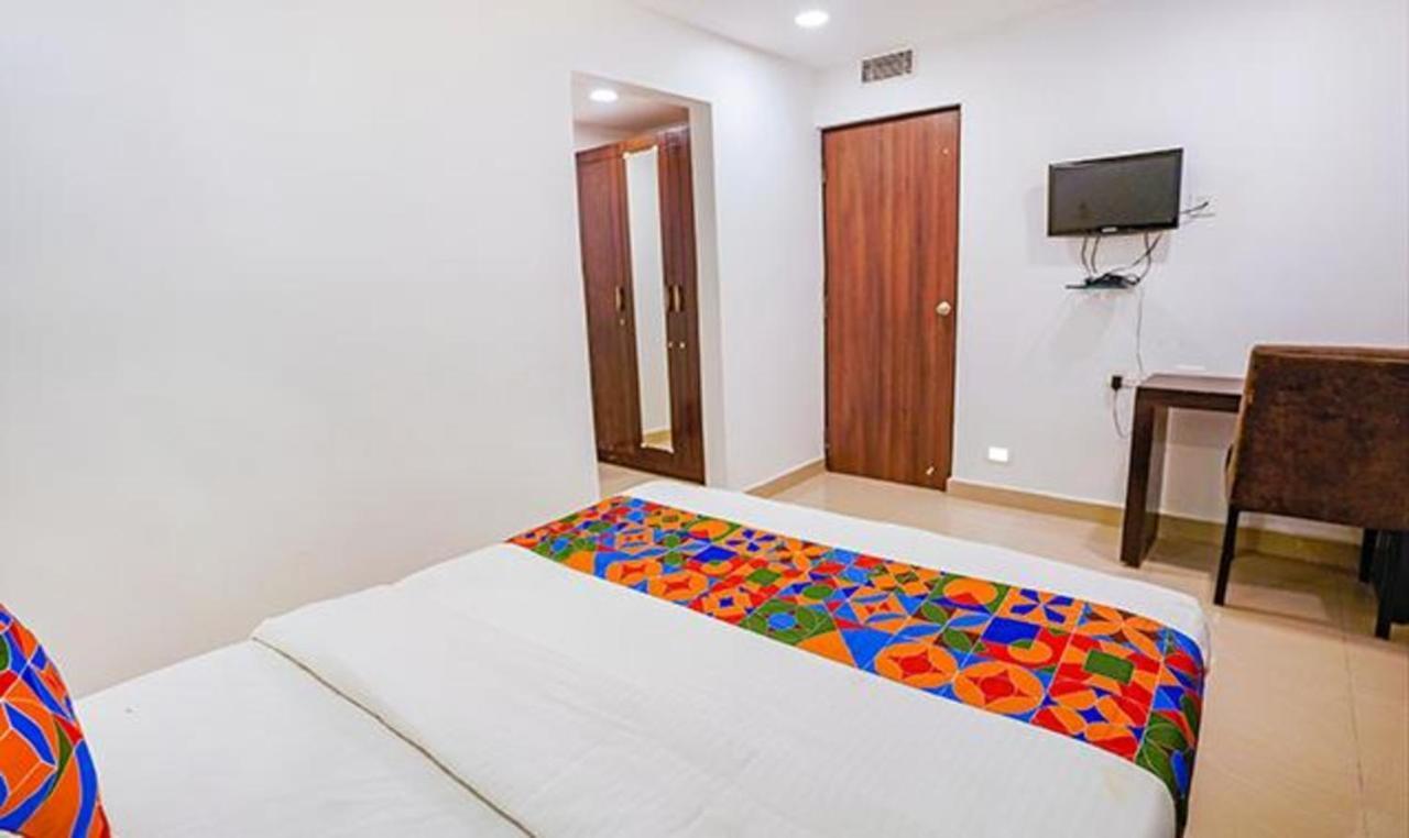 Hotel Fabhotel Earth - Nr Phoenix Marketcity Chennai