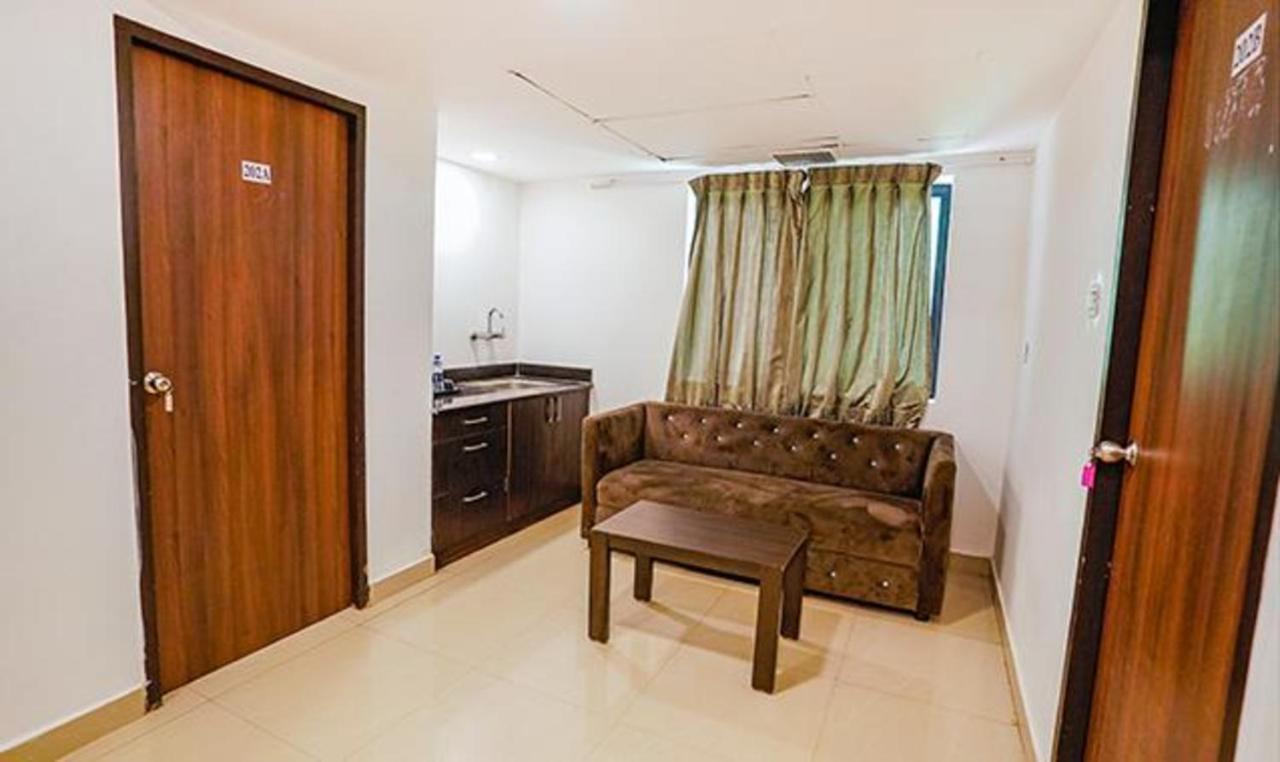 Hotel Fabhotel Earth - Nr Phoenix Marketcity Chennai Chennai