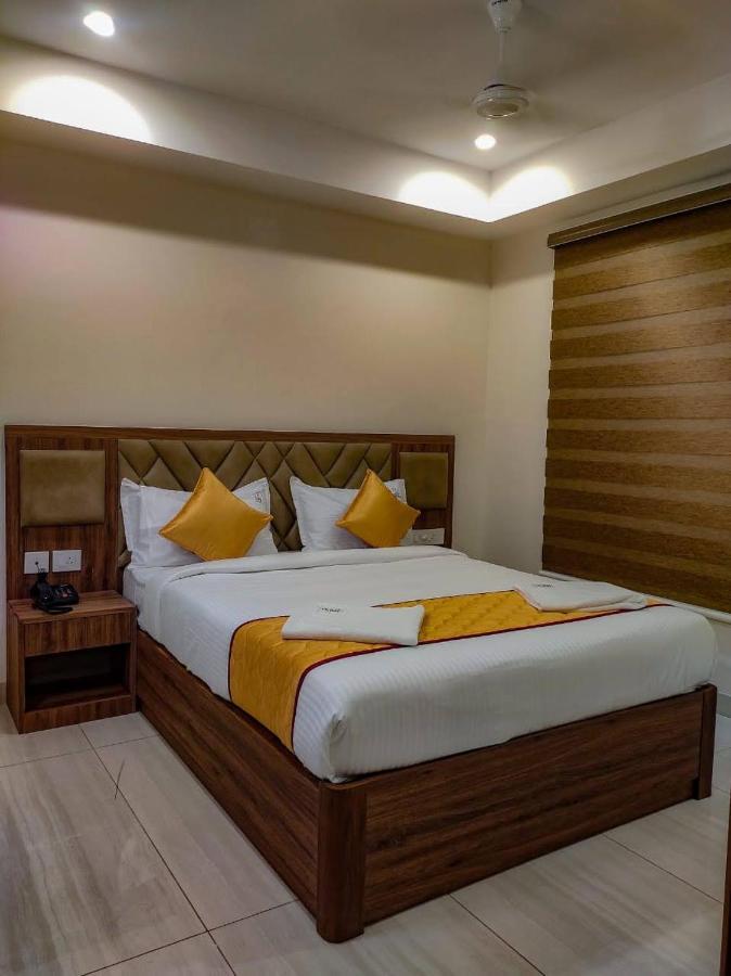 Rr Mount Elite Chennai