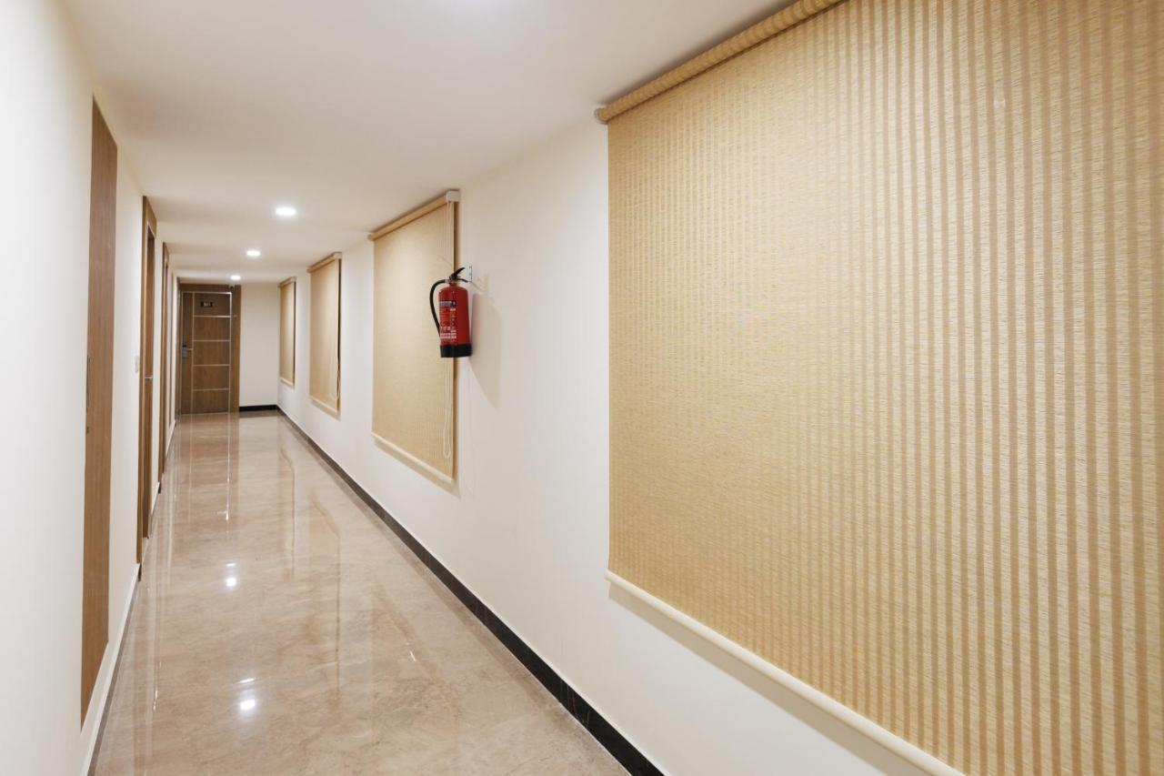 V V Grand Hotel 3*