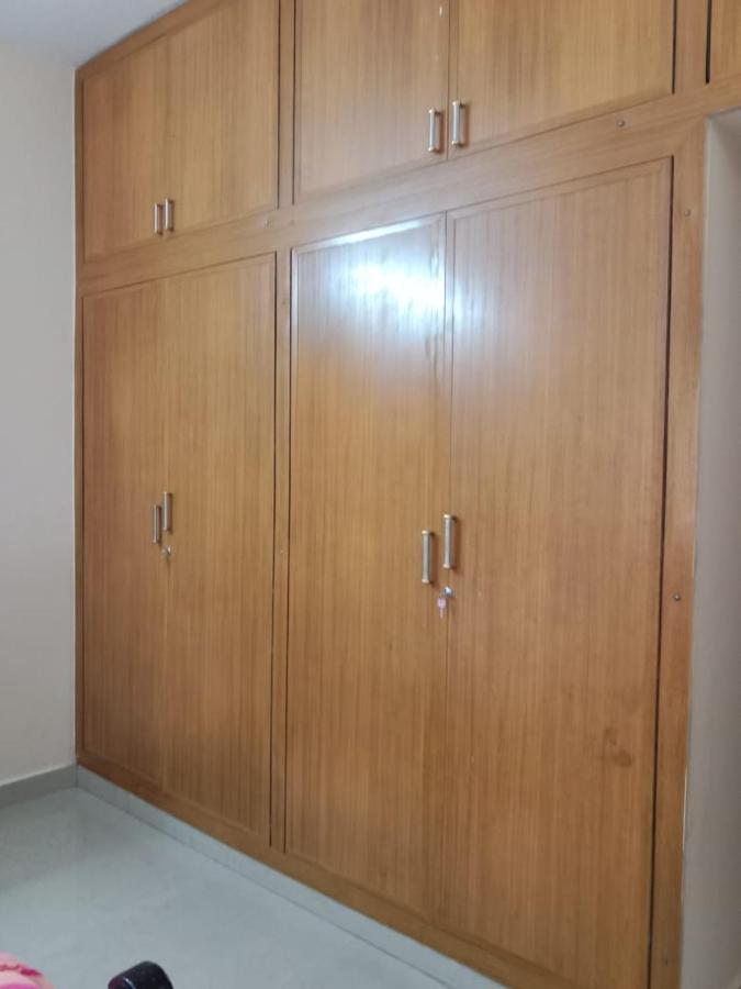 Amazing Hudson New York - Velachery *