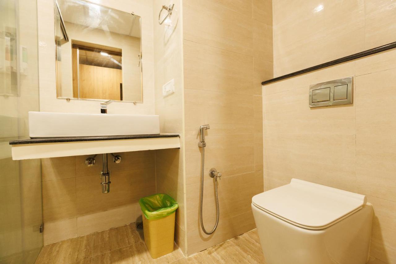 V V Grand Hotel 3*
