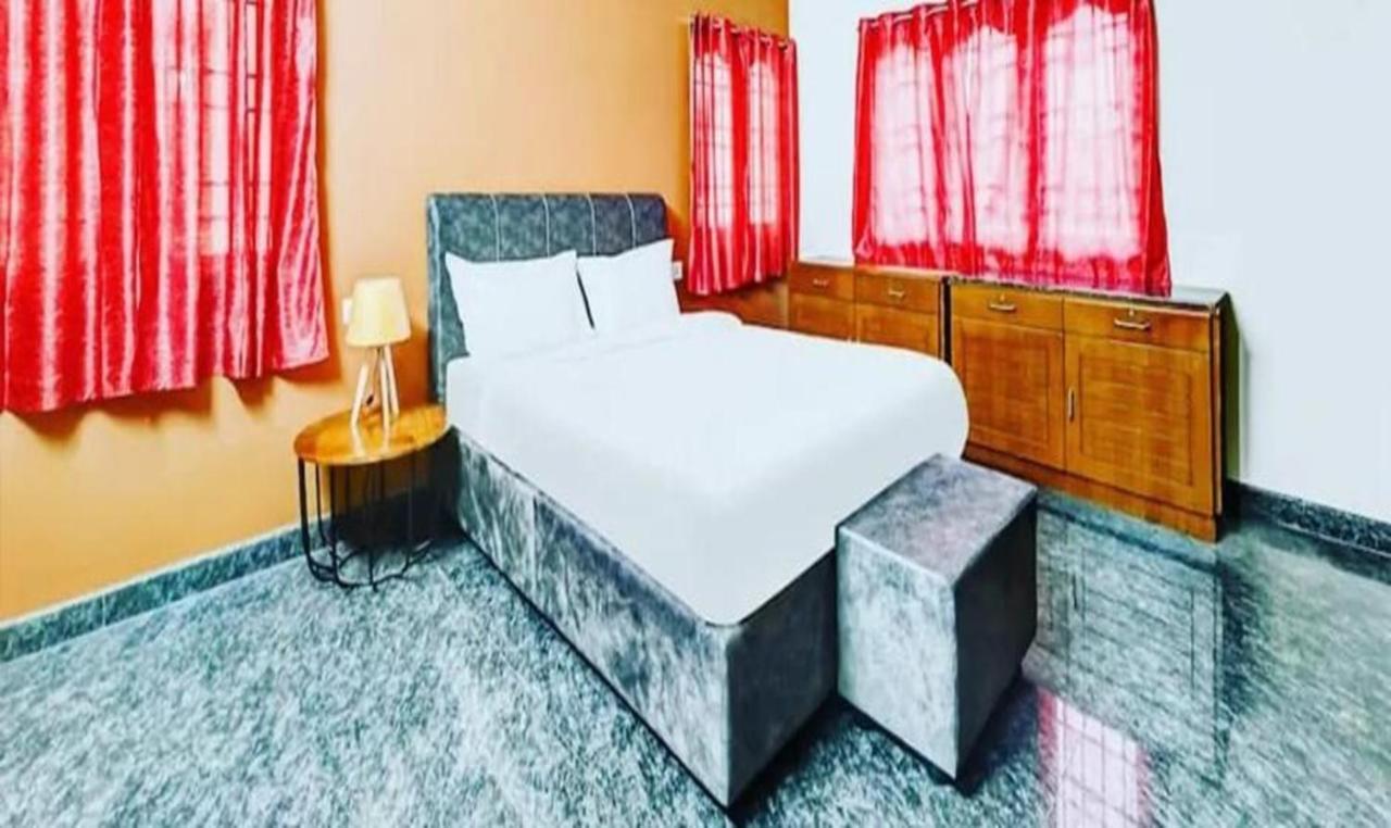 Fabexpress Aathira 3* Chennai