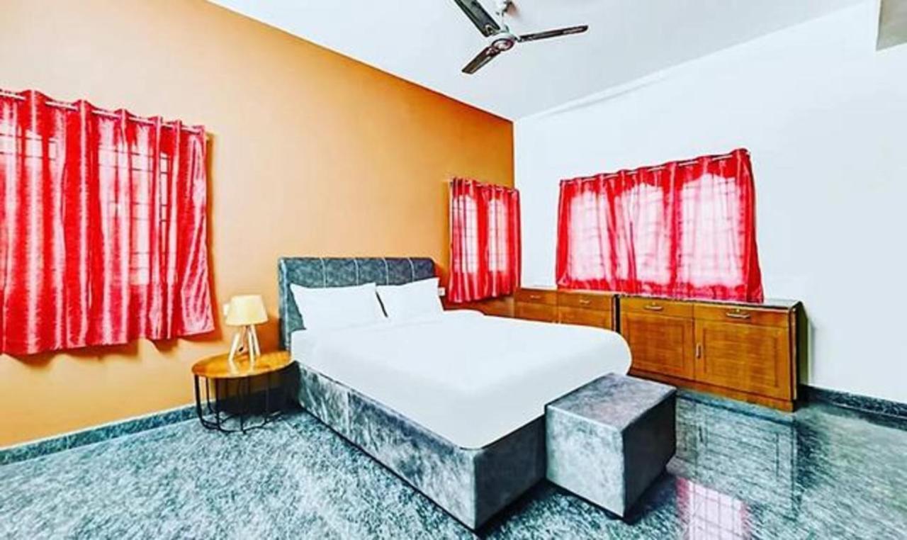 Fabexpress Aathira Hotel Chennai