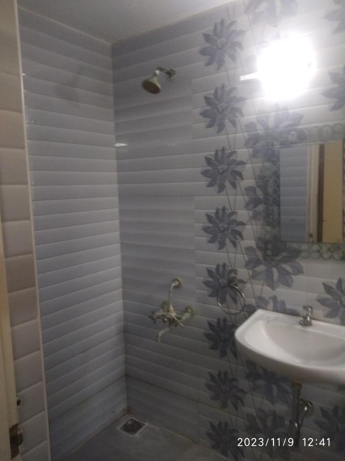 Royale Seaward Service * Chennai