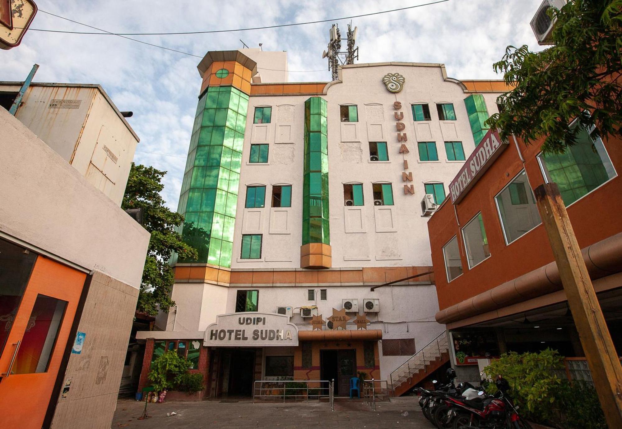 Hotel Collection O Sudha Near Sangam Cinemas