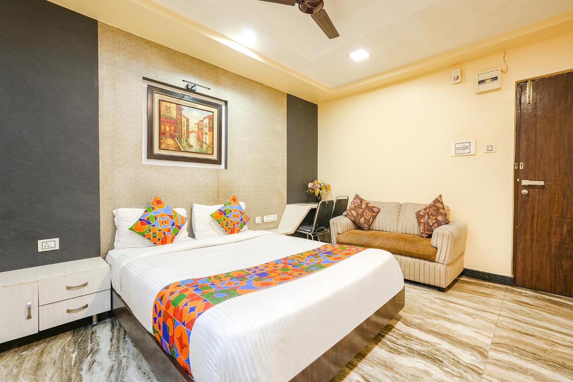 Fabexpress Raj Supreme Residency Hotel