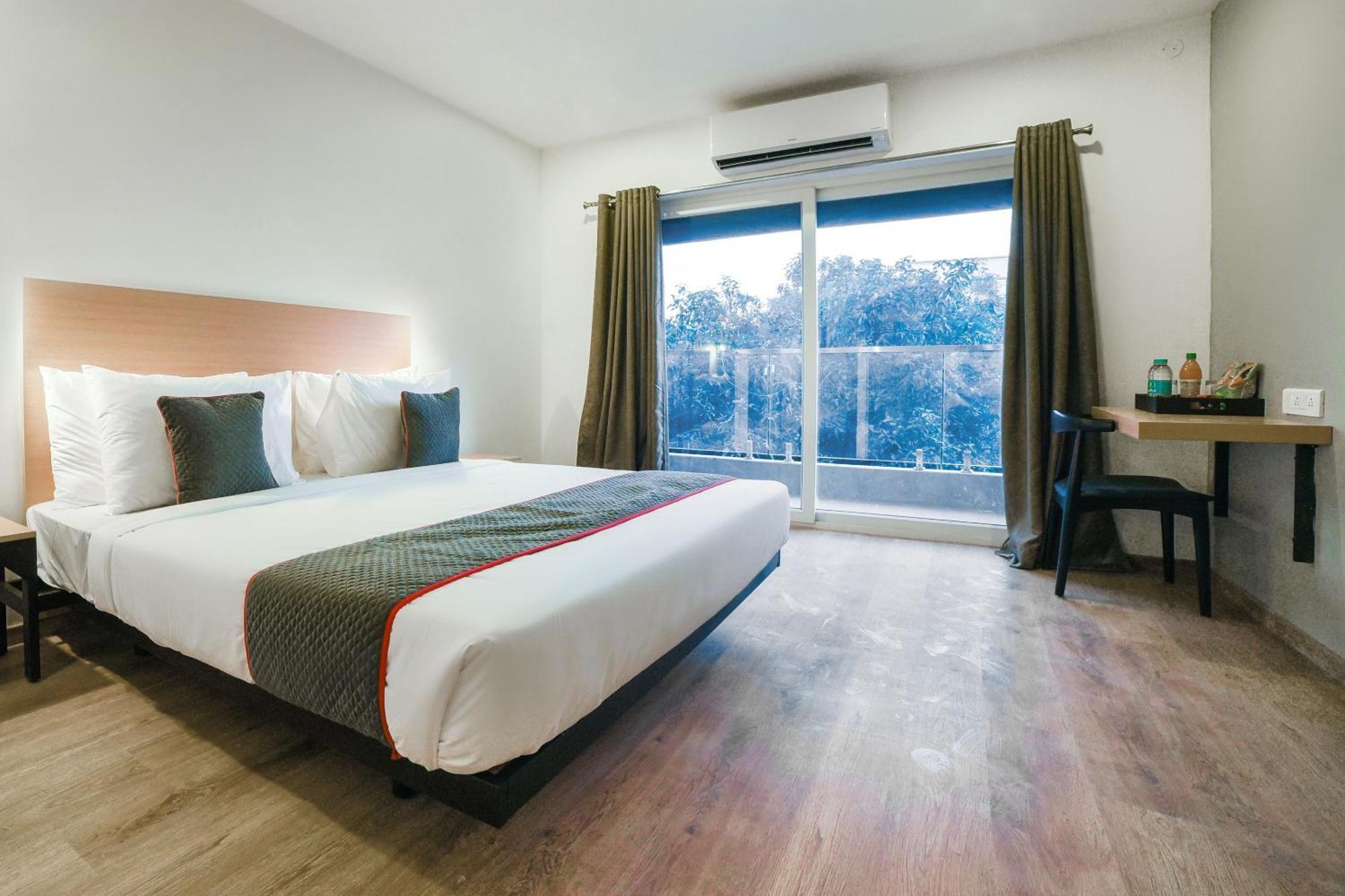 Oyo Townhouse 211 Laguna Ecr Chennai