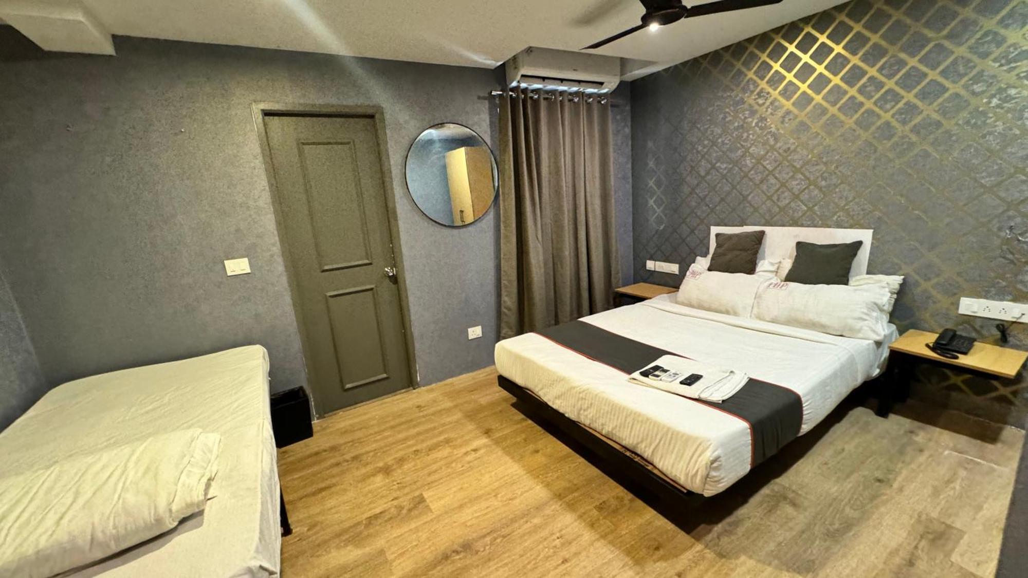 Php Boutique Townhouse
