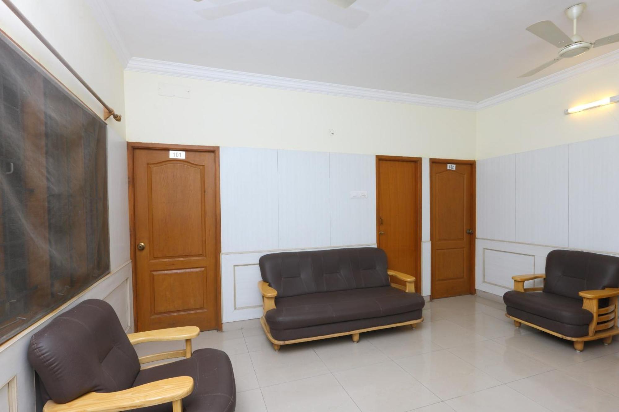 Collection O Tranquil Nest Hotel Chennai