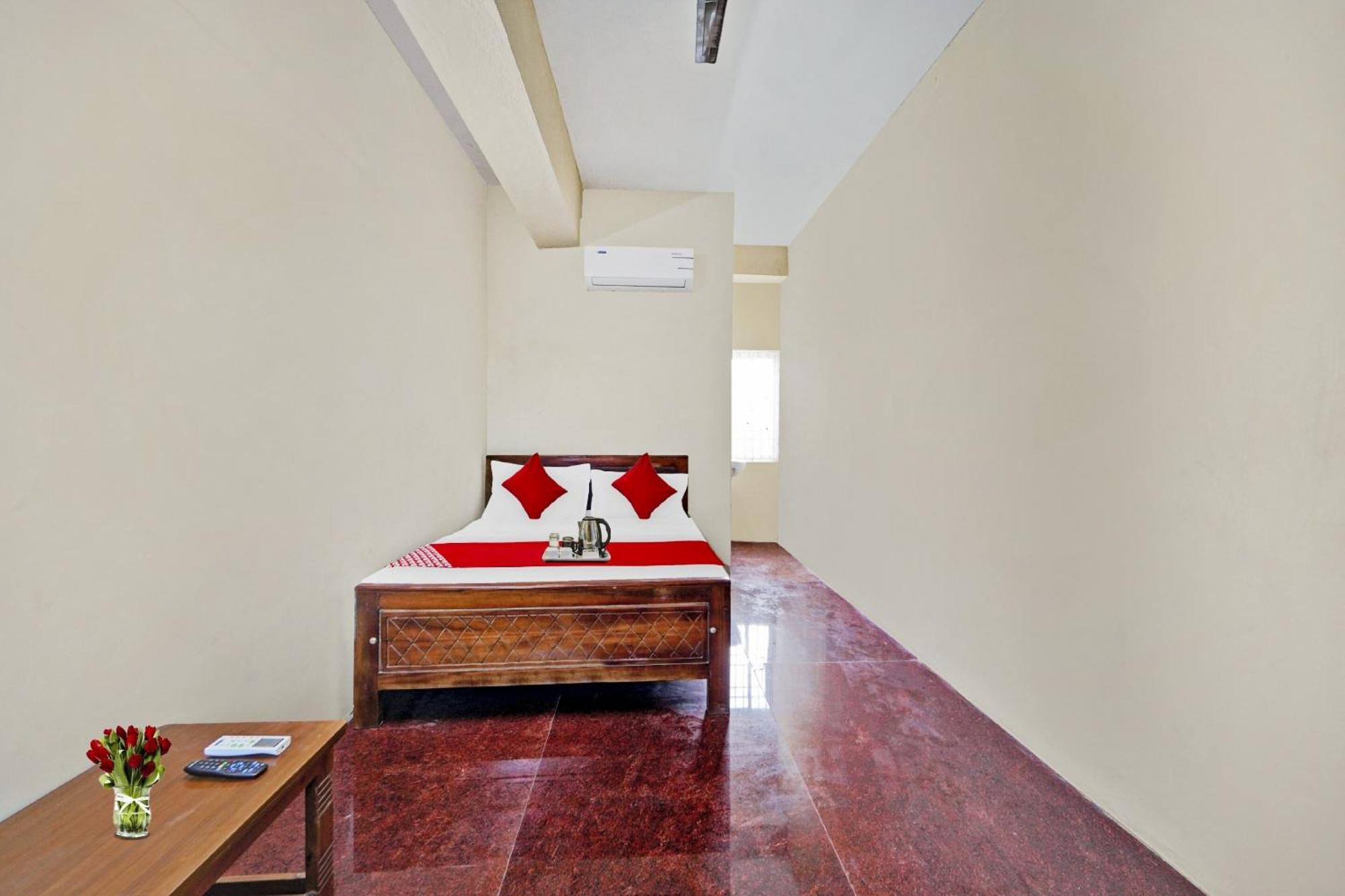 Oyo Flagship 92943 Guna Residency Chennai
