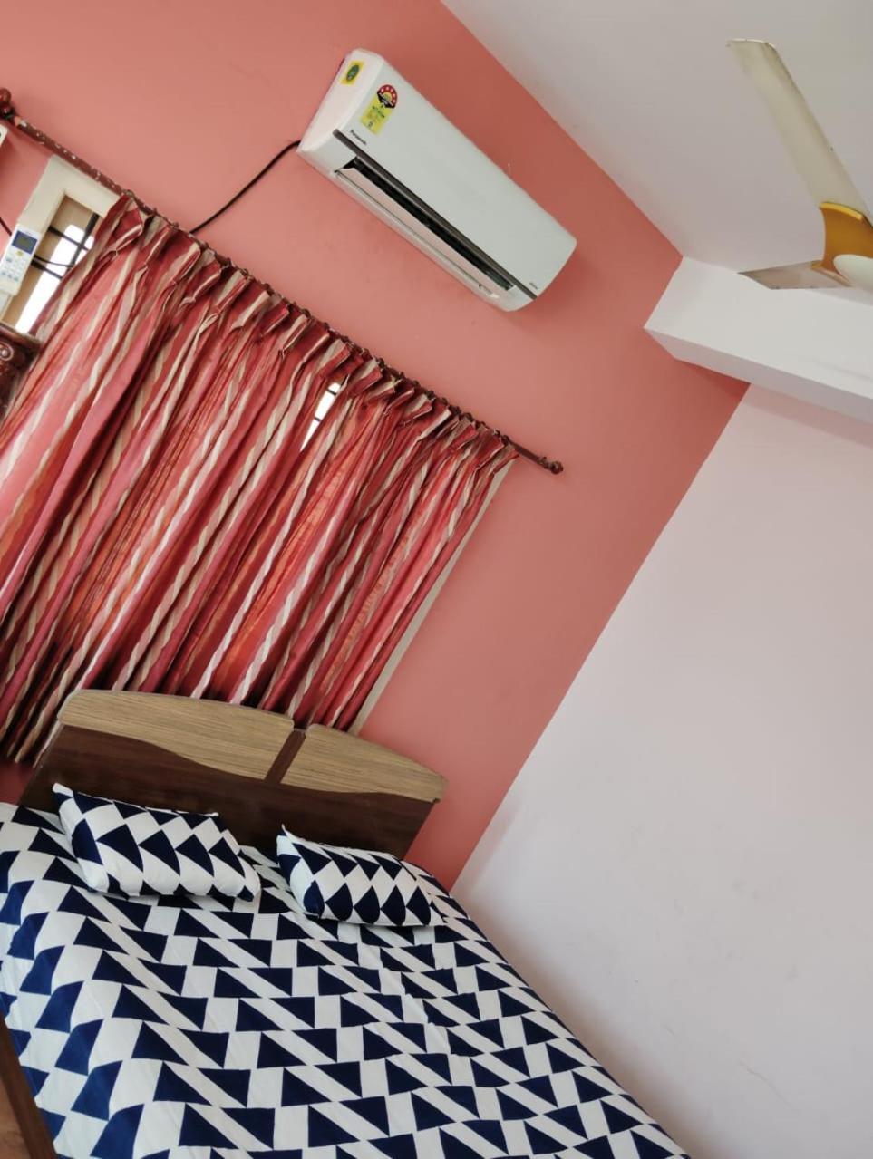 Guest house Happy House *
